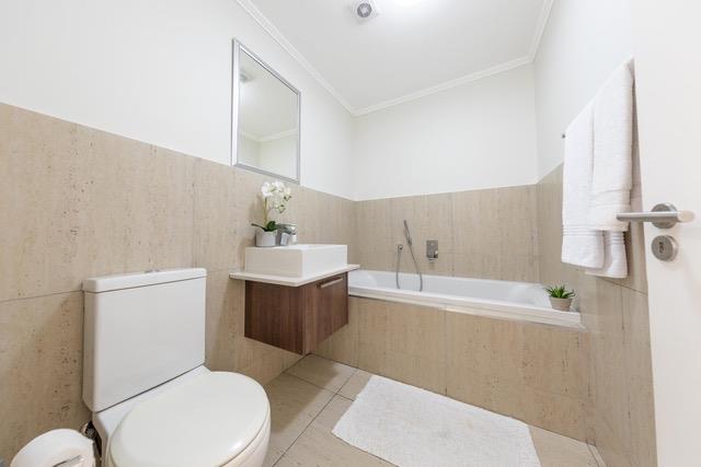 To Let 2 Bedroom Property for Rent in Century City Western Cape
